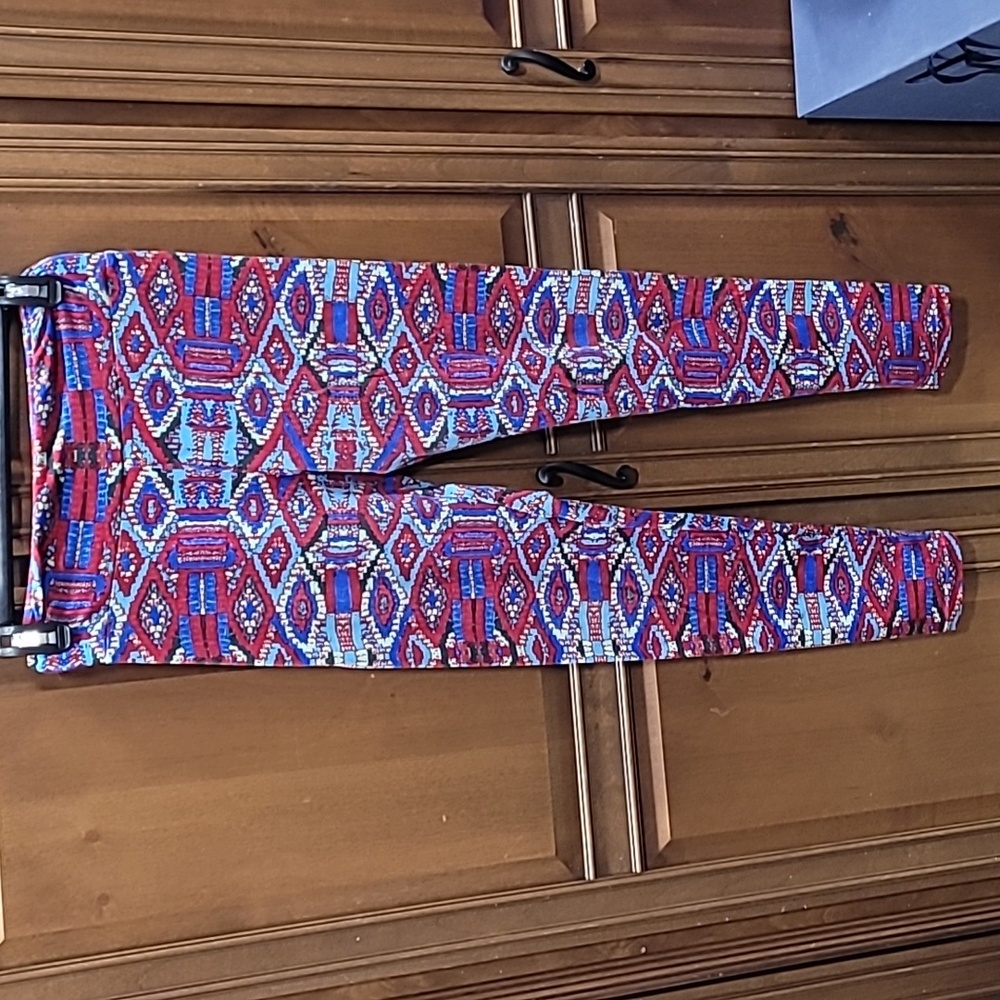 LulaRoe Red Aztec Print Leggings